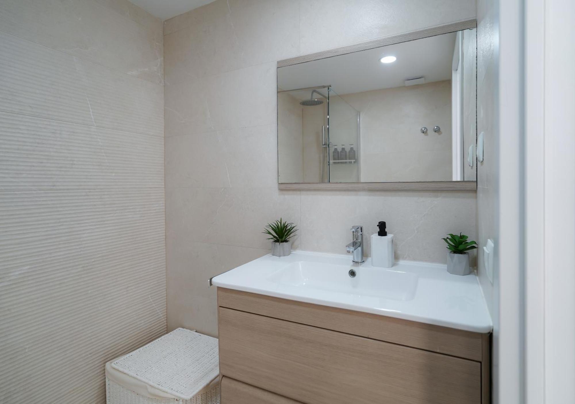 Nomad Malaga - Chic Apartament Center توريمولينوس المظهر الخارجي الصورة